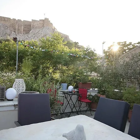 Neoclassical House Under Acropolis *